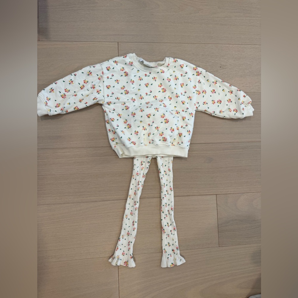 Zara Cream Floral Rib Flare Sweatshirt and Legging Set